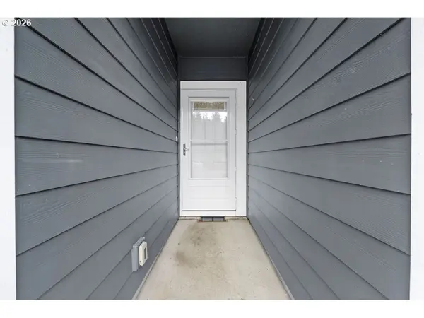 1524 SE HONEYSUCKLE LOOP, Warrenton, OR 97146