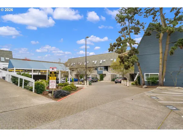 194 N HAYDEN BAY DR, Portland, OR 97217