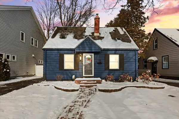 1881 Hazel ST, Birmingham, MI 48009