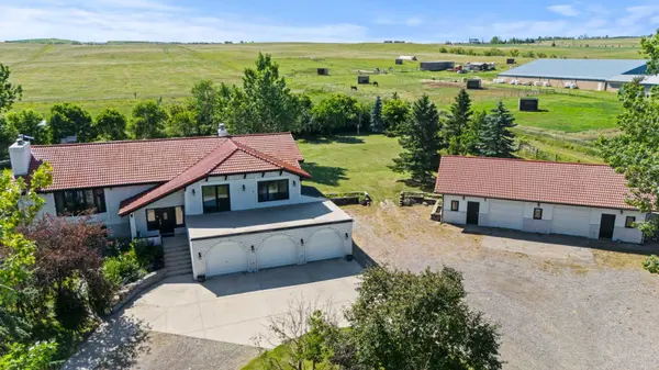 434205 32 ST E, Rural Foothills County, AB T1S 7B7