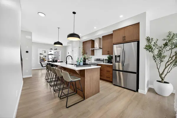 424 Fireside DR, Cochrane, AB T4C3E1