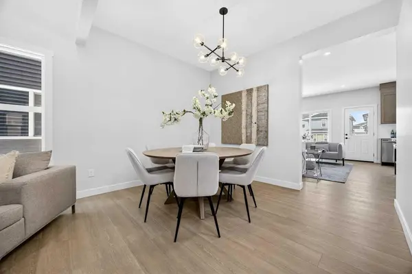 52 Fireside Common SW, Cochrane, AB T4C 3E1