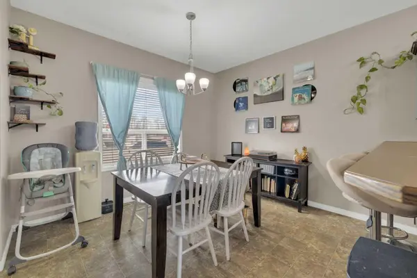 50 Lucky PL #110, Sylvan Lake, AB T4S 0E3