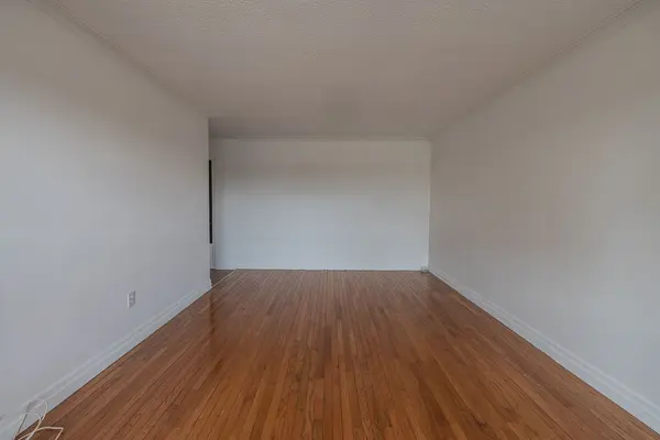 660 Eglinton AVE W #716, Toronto C04, ON M5N 1C3