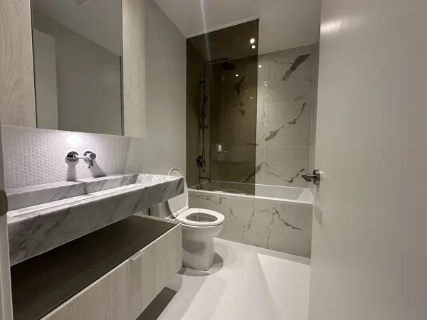 11 Yorkville AVE #3701, Toronto C02, ON M4W 1L2