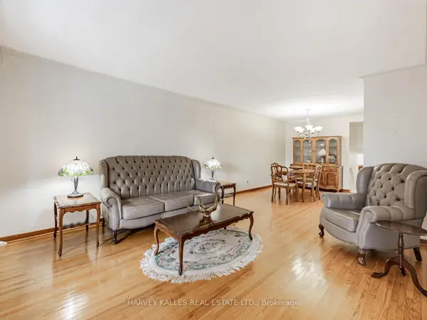 205 Vauxhall DR, Toronto E04, ON M1P 1R6