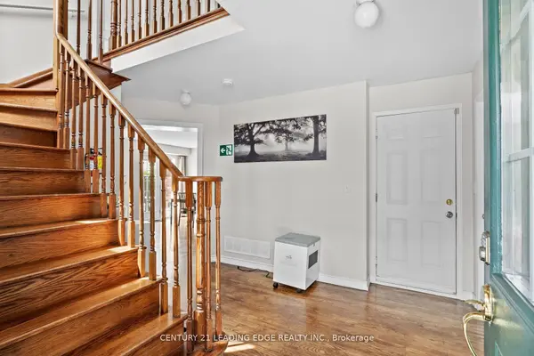 1 Delight WAY, Whitby, ON L1M 0G1