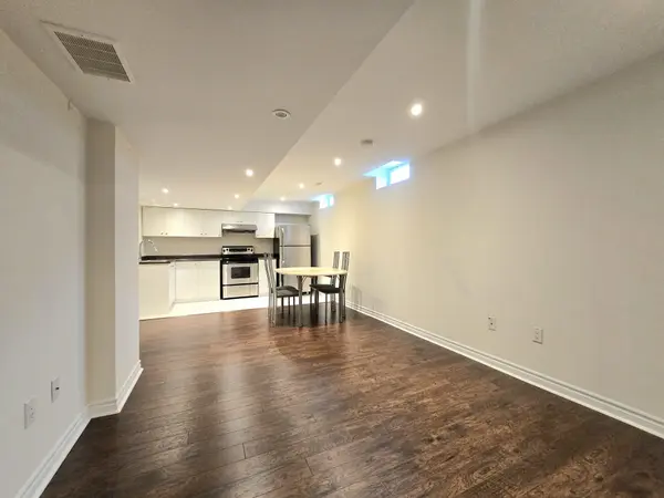 51 Braden WAY, Vaughan, ON L4H 2W6