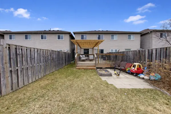 120 Stonemount CRES, Essa, ON L0M 1B4