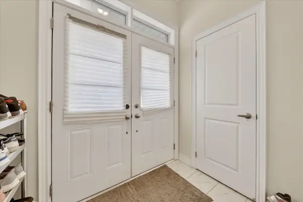 23 Reign LN, Markham, ON L3S 0E9