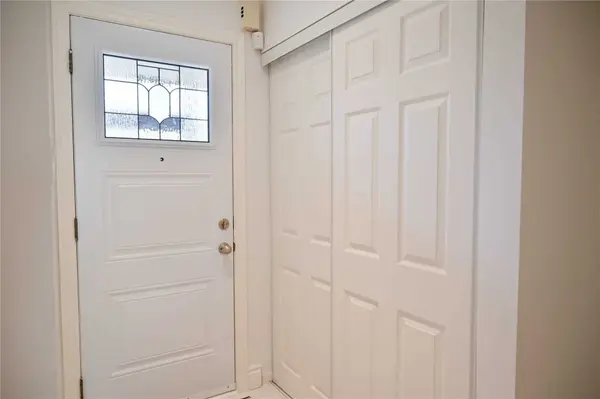 8 Samantha CIR, Richmond Hill, ON L4B 2R3