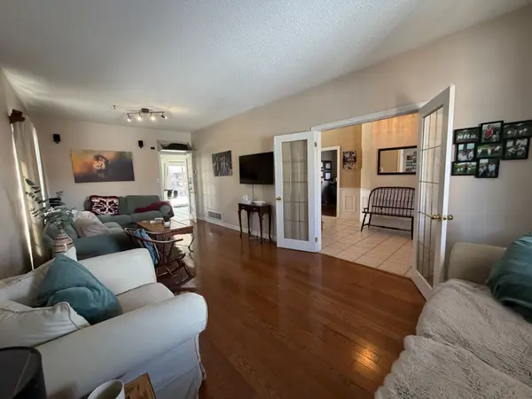 1 Buman CT, Barrie, ON L4N 0L3