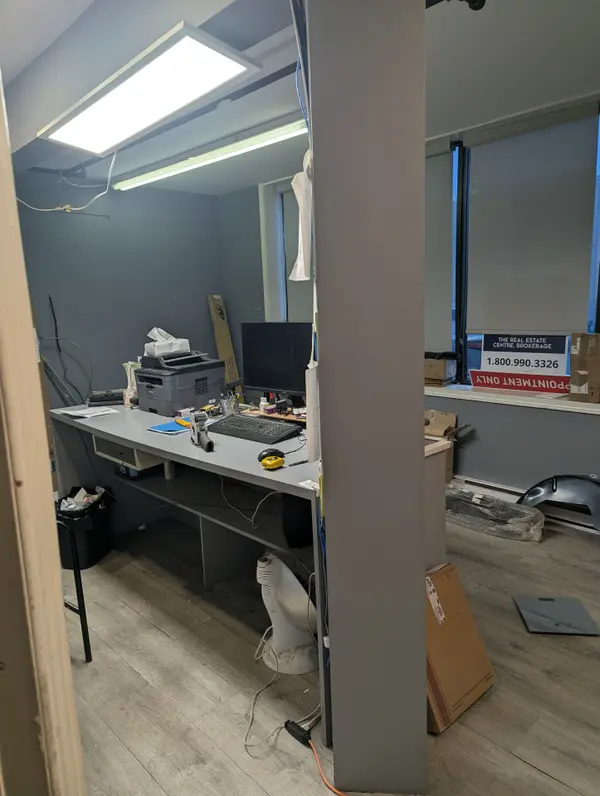 25 Saunders RD #9, Barrie, ON L4N 9A7