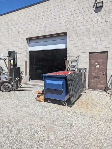 25 Saunders RD #9, Barrie, ON L4N 9A7