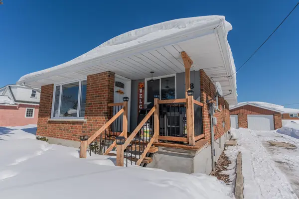 18 Cartier AVE, Kapuskasing, ON P5N 2J6