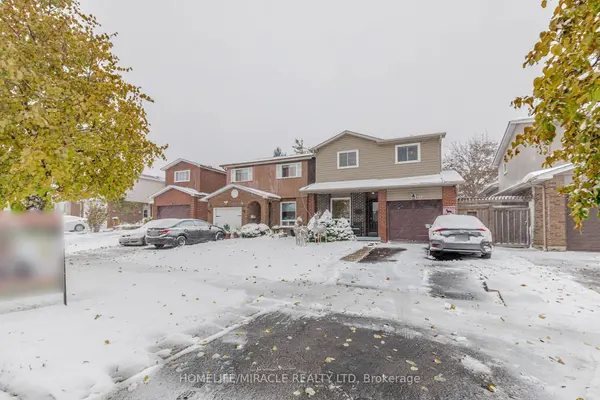 32 Langston DR, Brampton, ON L6V 3W7