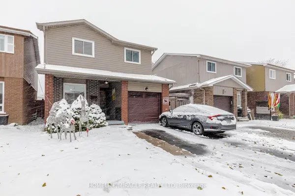 32 Langston DR, Brampton, ON L6V 3W7