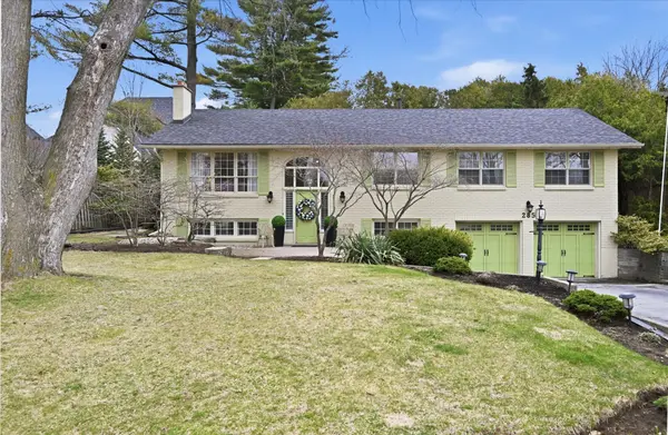 285 Glen Afton DR, Burlington, ON L7L 1G8