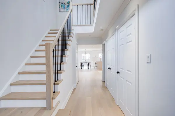 626 Wildgrass RD, Mississauga, ON L5B 4J1