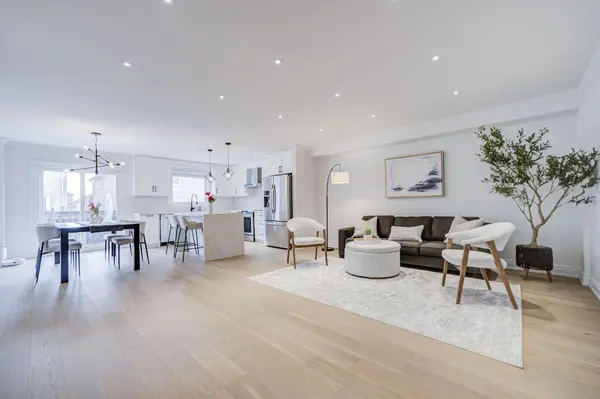 626 Wildgrass RD, Mississauga, ON L5B 4J1