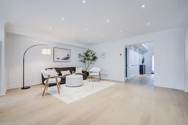 626 Wildgrass RD, Mississauga, ON L5B 4J1