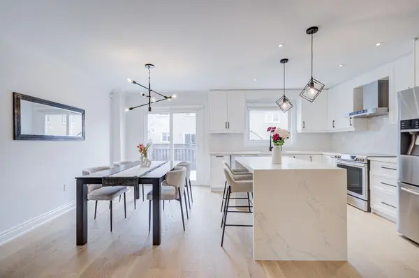 626 Wildgrass RD, Mississauga, ON L5B 4J1