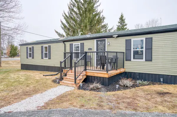 1 Taylor ST, Rideau Lakes, ON K0G 1E0