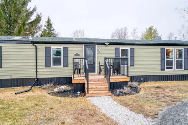 1 Taylor ST, Rideau Lakes, ON K0G 1E0