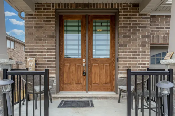 302 Cullen TRL, Peterborough, ON K9H 0J8