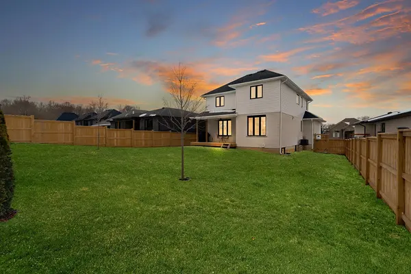 291 King ST, Southwest Middlesex, ON N0L 1M0