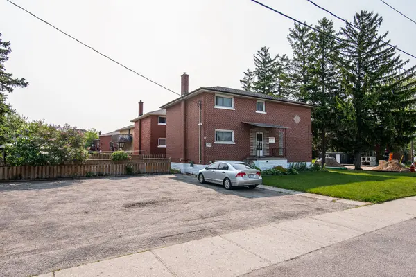 129 River RD E, Kitchener, ON N2B 2G7