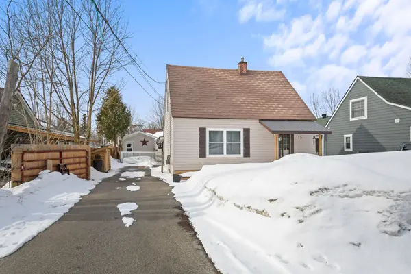 175 Crescent DR, Gravenhurst, ON P1P 1L4