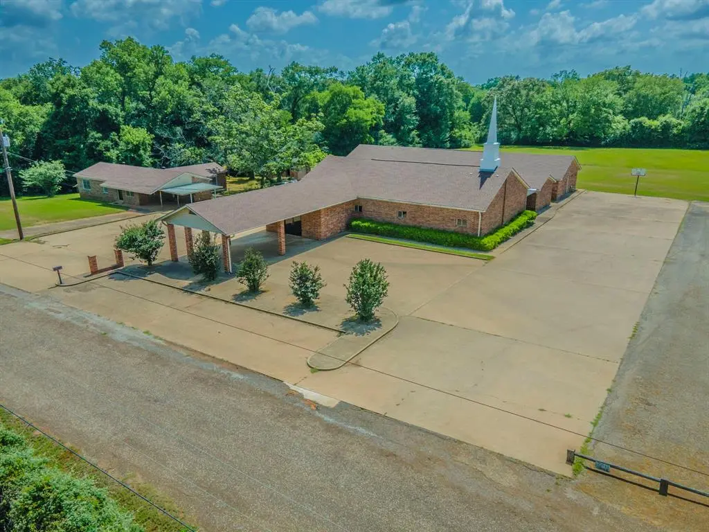 139 An County Road 389, Palestine, TX 75801