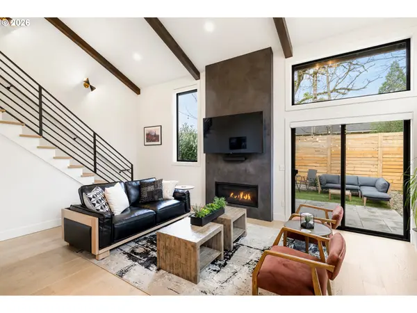 2520 SE 35TH PL, Portland, OR 97202