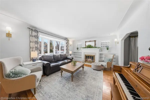 1021 N Altadena AVE E, Royal Oak, MI 48067