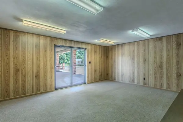 139 An County Road 389, Palestine, TX 75801