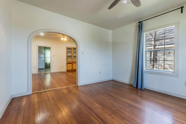 1200 N 4th Street, Waco, TX 76707