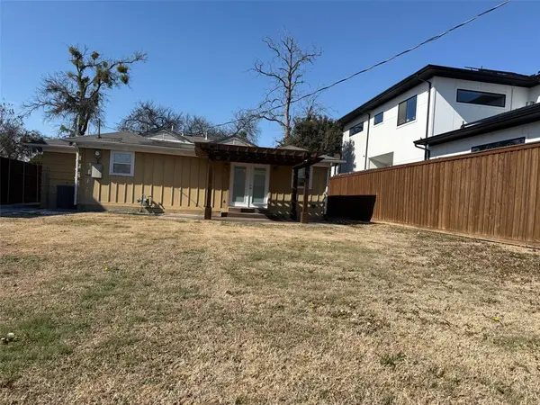 9942 Mixon Drive, Dallas, TX 75220