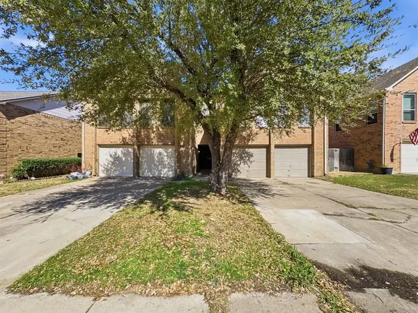 1222 W Hudgins Street, Grapevine, TX 76051