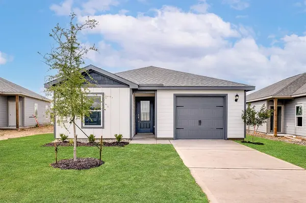 8412 White Wolf Trail, Ponder, TX 76259