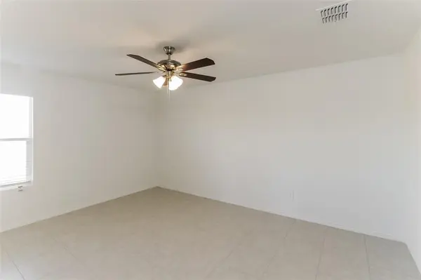 3101 Helix Bay Drive, Crandall, TX 75114