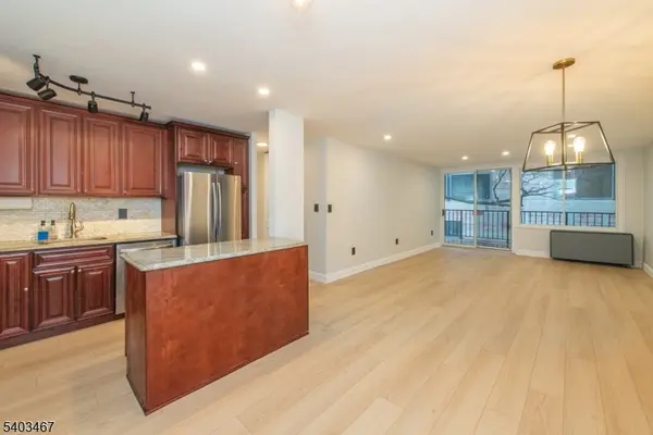 1 Wall St #1E,  Fort Lee Boro,  NJ 07024