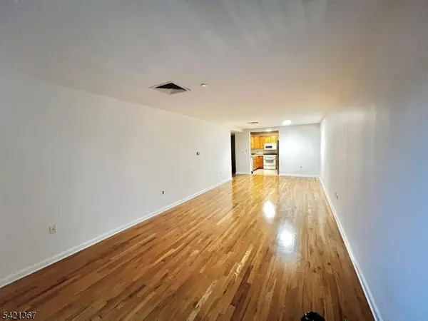 53 W Palisade Ave Und 406 #406, Englewood City, NJ 07631