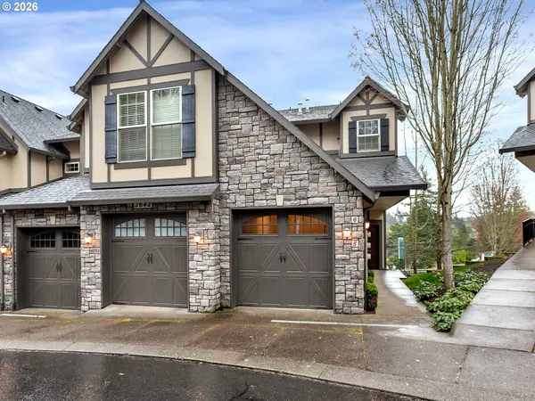 3642 SW BAIRD ST #5, Portland, OR 97219