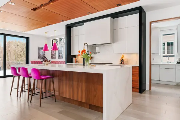 85 Glengrove AVE W, Toronto C04, ON M4R 1N8