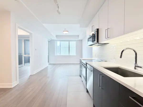 664 Spadina AVE #504, Toronto C01, ON M5S 0G4