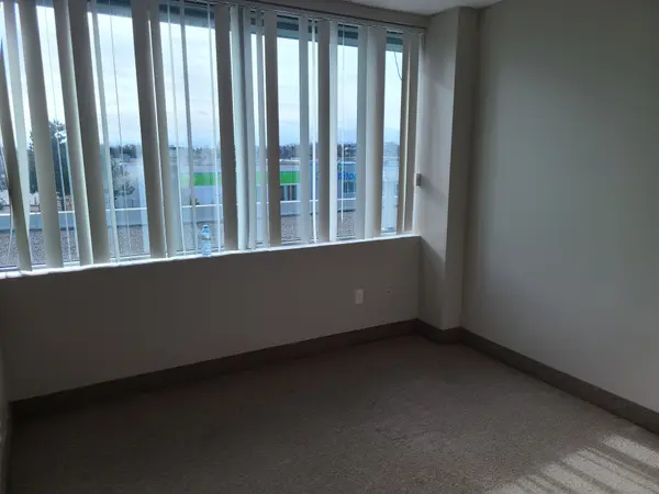 1815 Ironstone MNR ##14B, Pickering, ON L1W 3W9