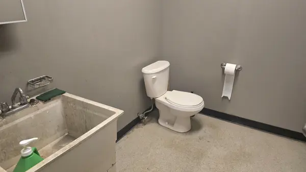 1845 Sandstone MNR #26, Pickering, ON L1W 3X9