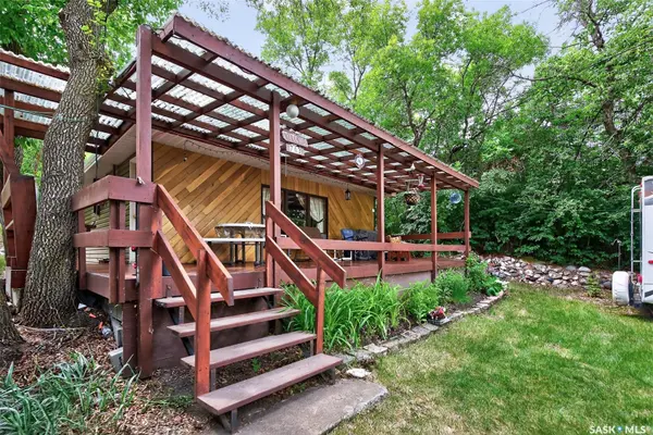 743 Tatanka DRIVE, South Lake, SK S0H 2X0