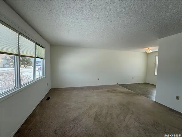 970 Larson CRESCENT, Eston, SK S0L 1A0